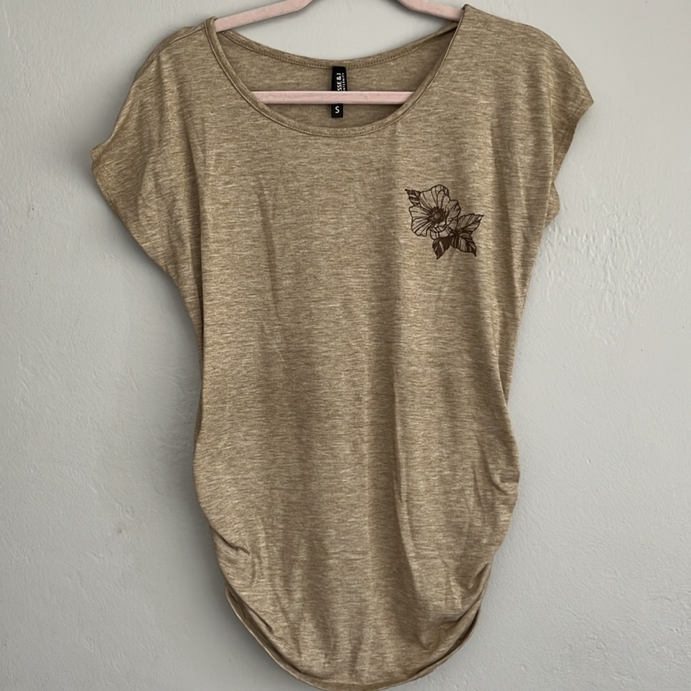 Lot Maternity Basic Tops 3 Small - Picture 2 of 8